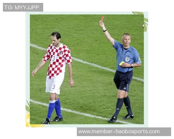 足球比赛中黄牌判罚的标准与影响分析探讨