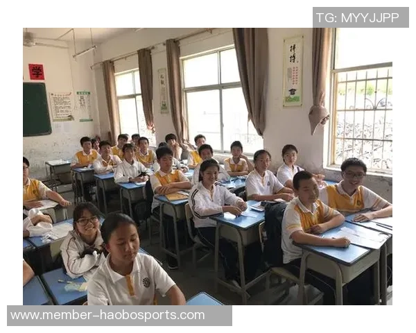 顾俊杰足球之路：从青涩少年到职业球员的成长历程与奋斗故事